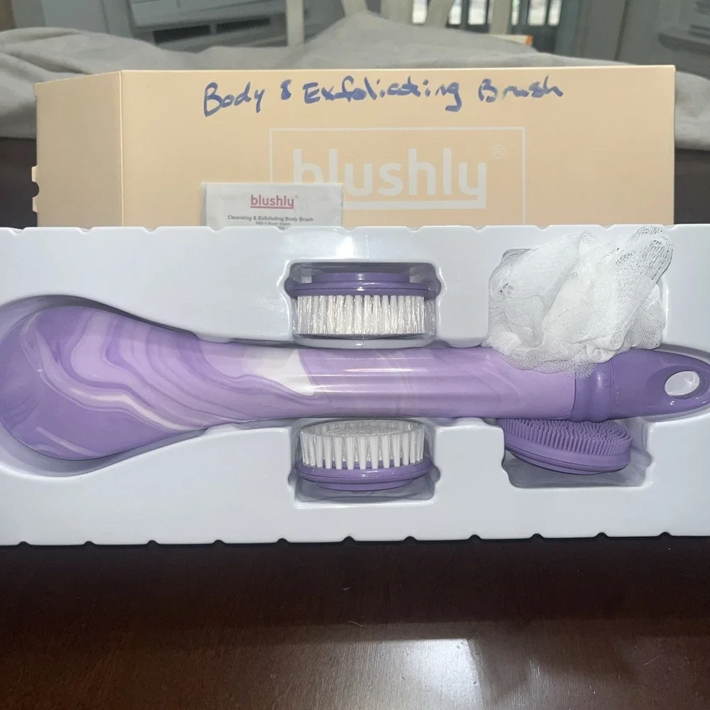 BLUSHLY Cleansing & Exfoliating Body Brush with Heads & Box New (Purple)